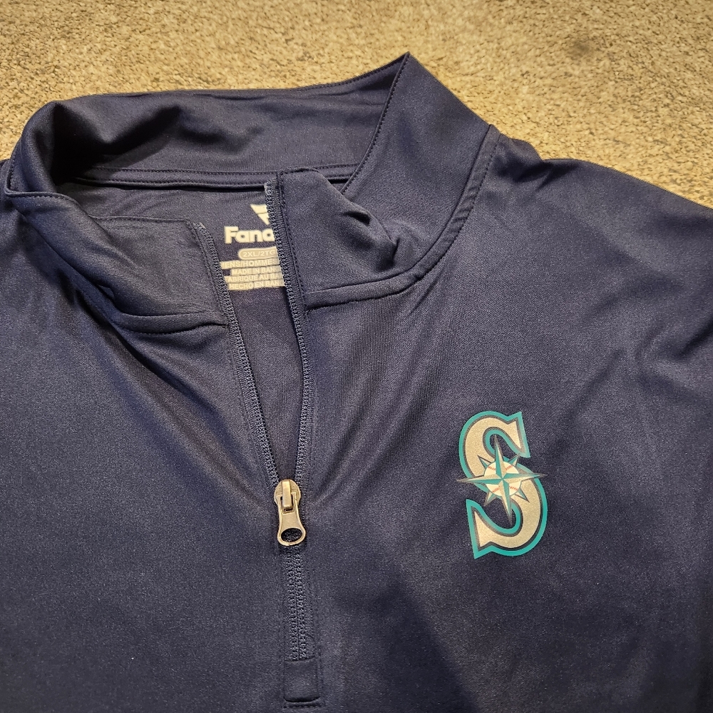 Seattle Mariners pullover shirt